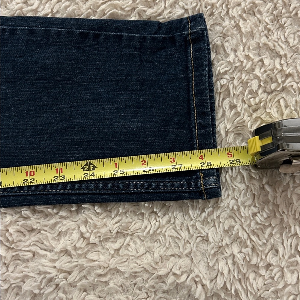 Banana Republic Girlfriend Jean in Blue. Size 6/28 - Picture 5 of 8